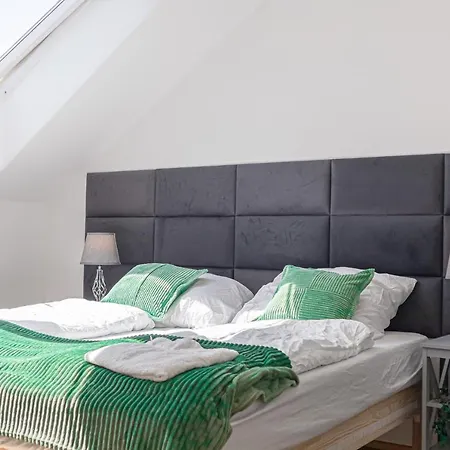 Charming 1Br And 1Lr Apt Modern Design Donaustadt Vienna Exterior photo