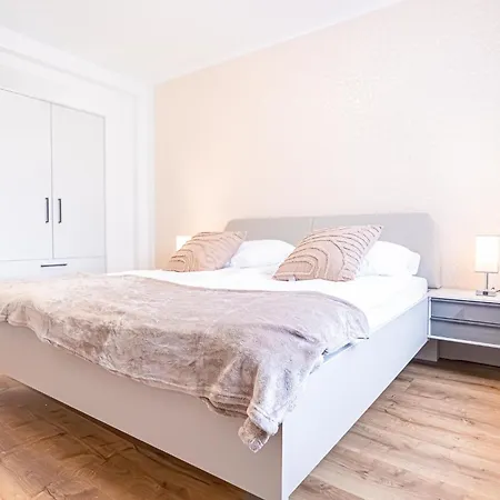Charming 1Br And 1Lr Apt Modern Design Donaustadt Vienna Exterior photo