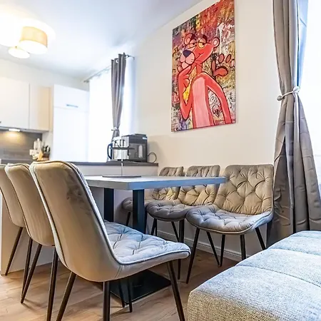 Charming 1Br And 1Lr Apt Modern Design Donaustadt Vienna Exterior photo