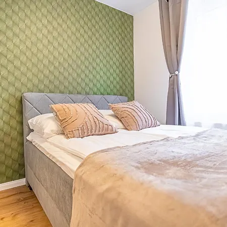 Charming 1Br And 1Lr Apt Modern Design Donaustadt Vienna Exterior photo