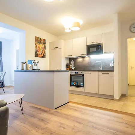Charming 1Br And 1Lr Apt Modern Design Donaustadt Vienna Exterior photo
