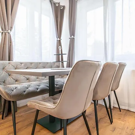 Charming 1Br And 1Lr Apt Modern Design Donaustadt Vienna Exterior photo