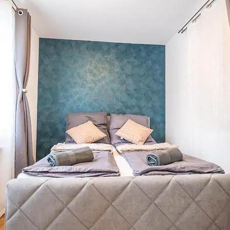 Charming 1Br And 1Lr Apt Modern Design Donaustadt Vienna Exterior photo