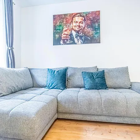 Charming 1Br And 1Lr Apt Modern Design Donaustadt Vienna Exterior photo