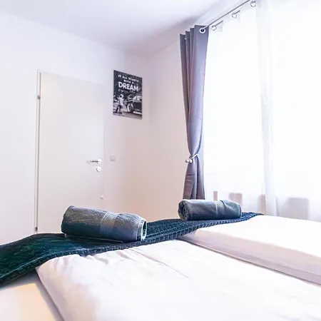 Charming 1Br And 1Lr Apt Modern Design Donaustadt Vienna Exterior photo