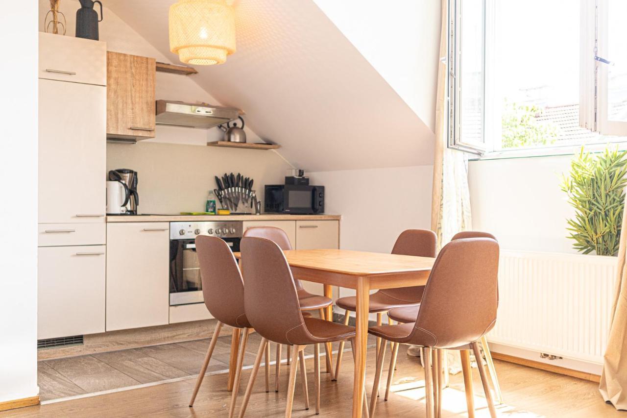 Charming 1br And 1lr Modern Design Donaustadt Apartment *