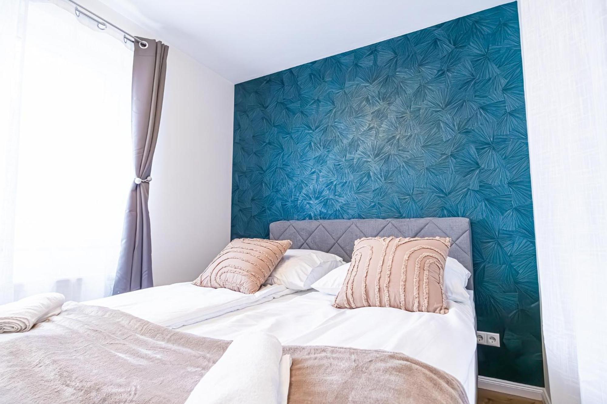 Charming 1br And 1lr Modern Design Donaustadt Apartment Vienna