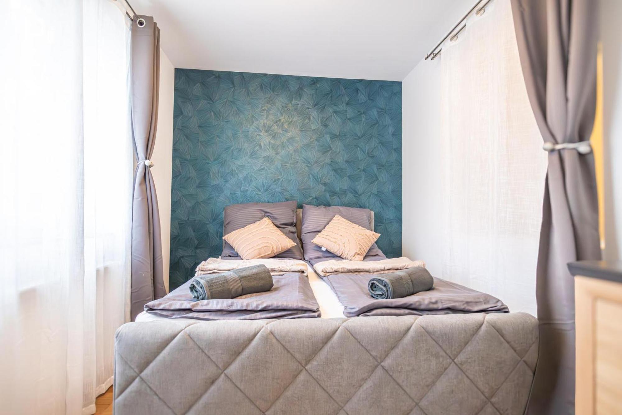 Charming 1br And 1lr Modern Design Donaustadt Apartment Vienna