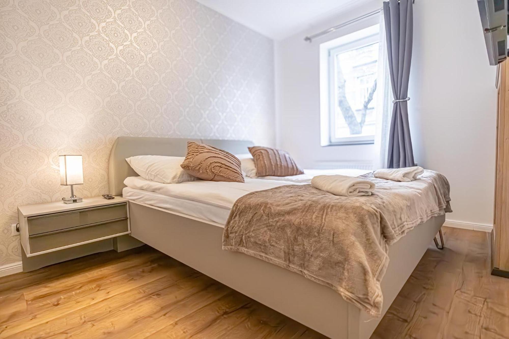 Charming 1br And 1lr Modern Design Donaustadt Vienna