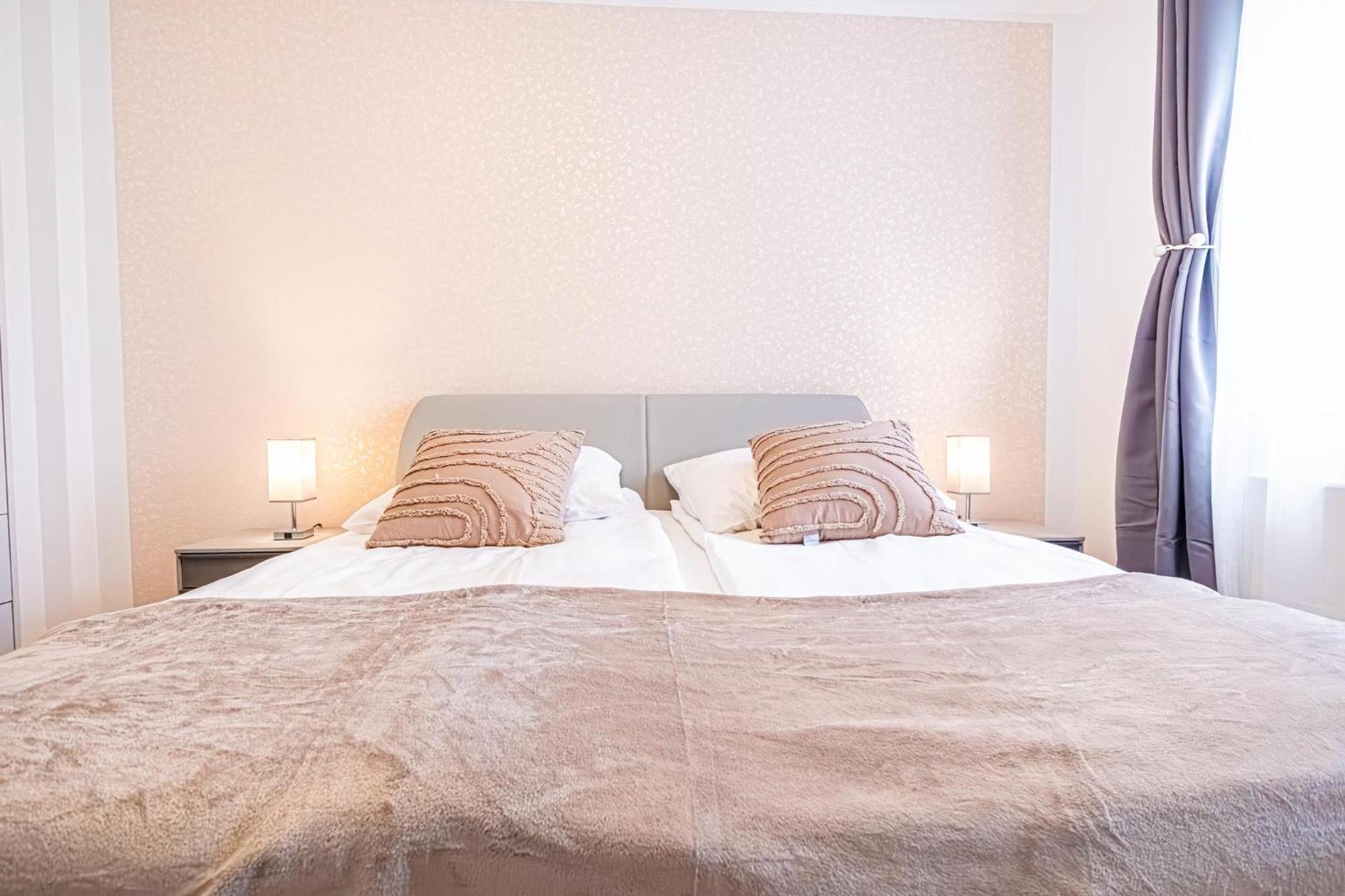 Charming 1br And 1lr Modern Design Donaustadt Apartmán