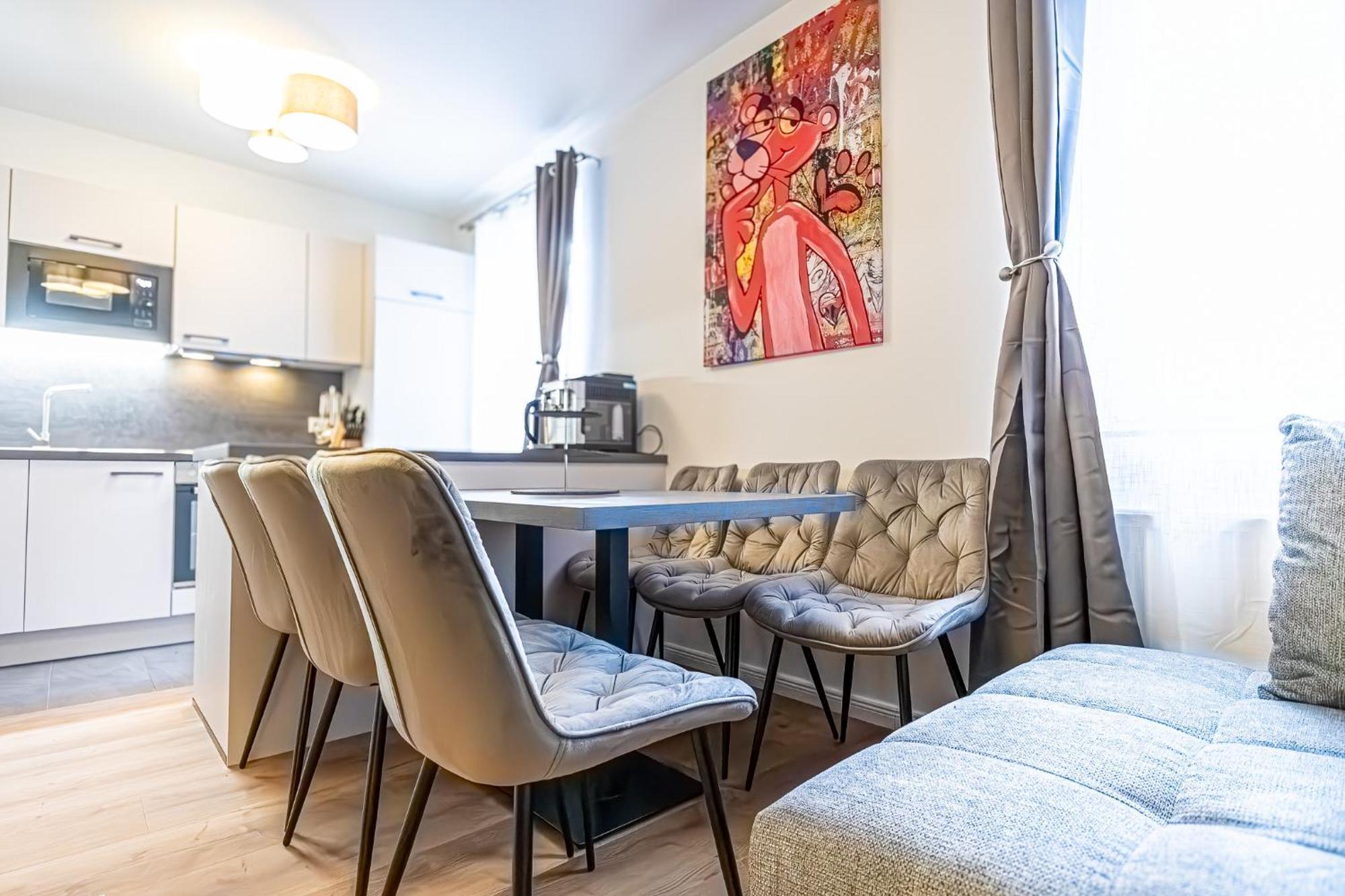 Charming 1br And 1lr Modern Design Donaustadt Apartmán *